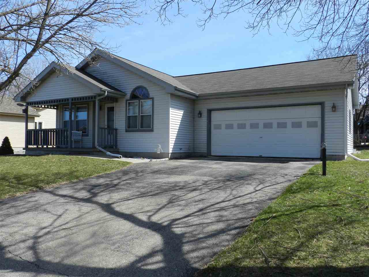 935 Clover Ln, Deforest, WI 53532 photo 1
