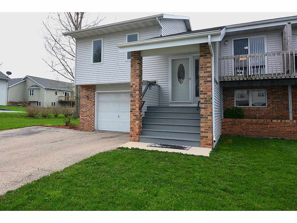 604 Eagle Nest Ln, Deforest, WI 53532 photo 1