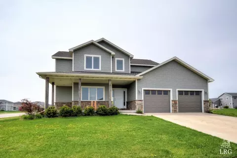 802 Sumac St, Oregon, WI 53575 photo 1