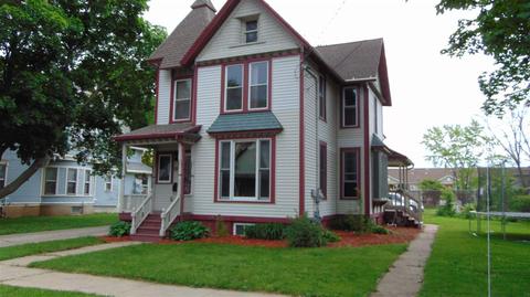 843 Bluff St, Beloit, WI 53511 photo 1