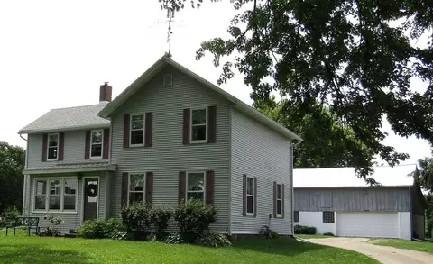 1010 S Douglas St, Ripon, WI 54971 photo 1