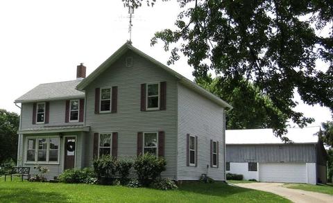1010 S Douglas St, Ripon, WI 54971 photo 1