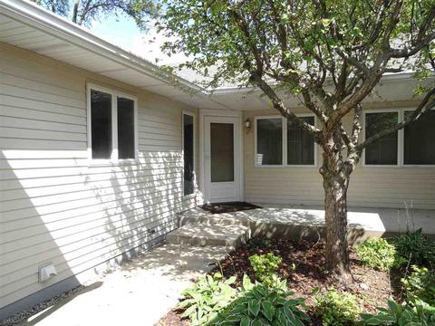 1527 Hackett St, Beloit, WI 53511 photo 1