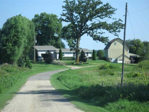 w1786 Fields Road, Fall River, WI 53932 photo 1
