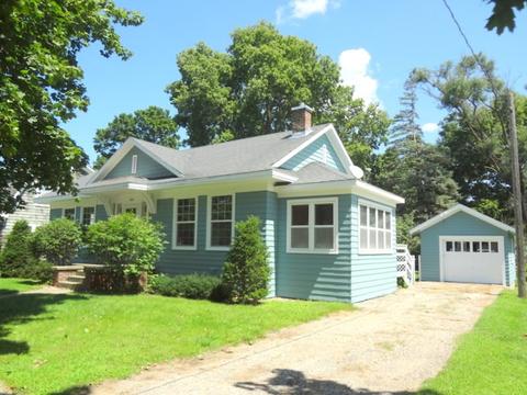 806 E 3rd Ave, Brodhead, WI 53520 photo 1