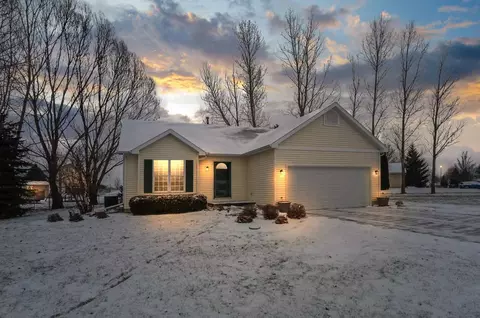 252 Goehl Rd, Waterloo, WI 53594 photo 1