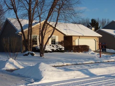 3325 Basil Dr, Madison, WI 53704 photo 1