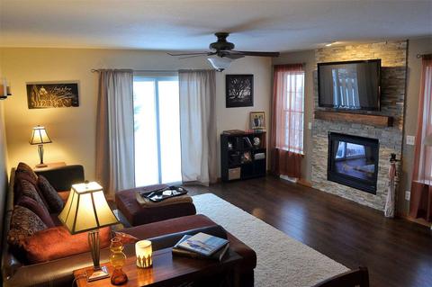 1306 Silver Dr, Baraboo, WI 53913 photo 1