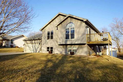 403 Scott Dr, Deforest, WI 53532 photo 1