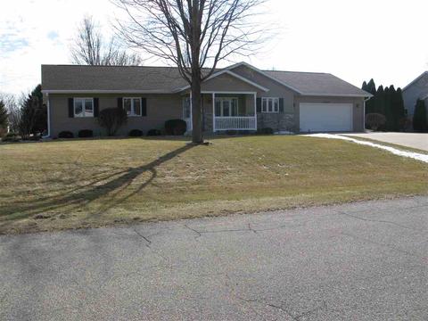 1502 E Williams Dr, Beloit, WI 53511 photo 1