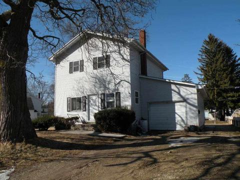 448 Spring St, Ripon, WI 54971 photo 1