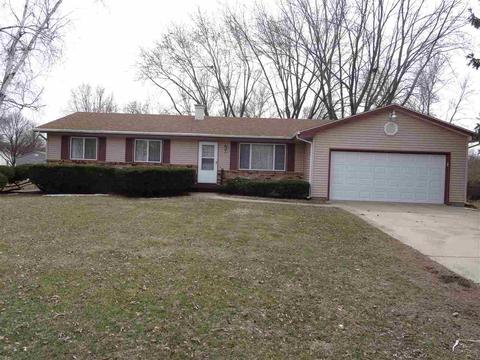2504 Bootmaker Dr, Beloit, WI 53511 photo 1