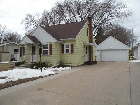 548 Eureka St, Ripon, WI 54971 photo 1