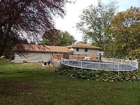 8351 Mark Dr, Roscoe, IL 61073 photo 1