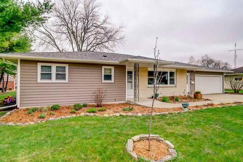 558 Crestview Dr, Waterloo, WI 53594 photo 1