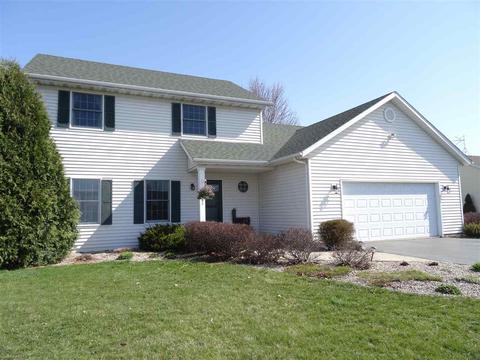 2281 Cobblestone Dr, Beloit, WI 53511 photo 1