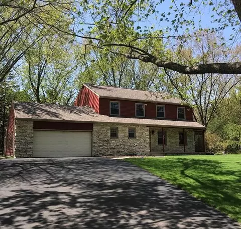 912 Thomas St, Ripon, WI 54971 photo 1