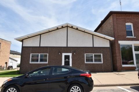 709 W Main St, Ridgeway, WI 53582 photo 1