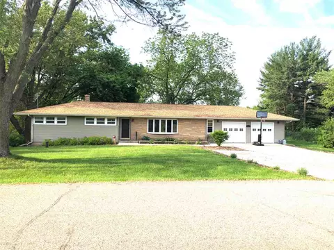 2753 Aaker Rd, Stoughton, WI 53589 photo 1