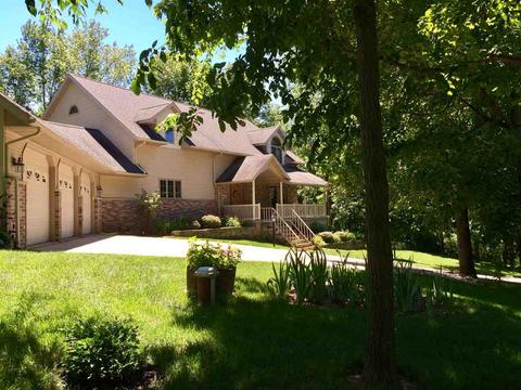 8164 Five Points Rd, Lancaster, WI 53813 photo 1