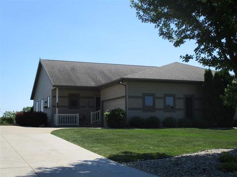 936 E Windfield Ct, Beloit, WI 53511 photo 1