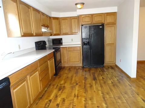 1211 Moore St, Beloit, WI 53511 photo 8
