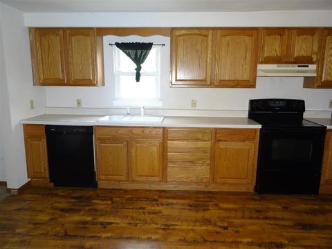1211 Moore St, Beloit, WI 53511 photo 9