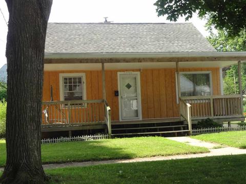 1726 Forest Ave, Beloit, WI 53511 photo 1