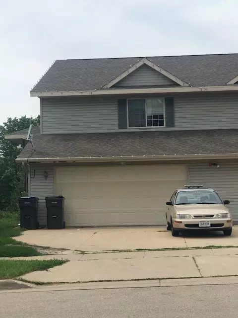608 N Main St, Fall River, WI 53932 photo 1