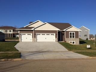 812 Maple Dr, Mount Horeb, WI 53572 photo 1