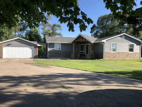 4726 Creek Rd, Beloit, WI 53511 photo 1