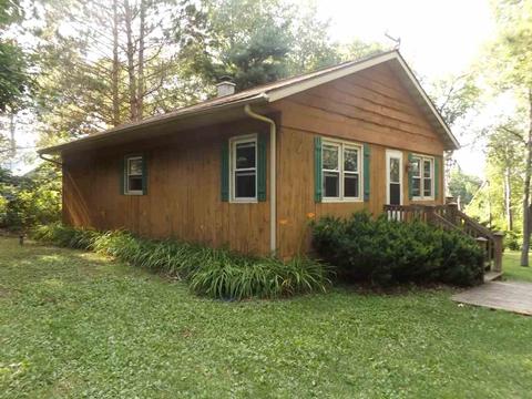 296 Beech St, Oxford, WI 53952 photo 1