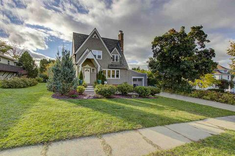 404 S 2nd St, Mount Horeb, WI 53572 photo 1