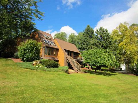 2630 20th Ave, Monroe, WI 53566 photo 1