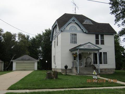 511 Hall St, Ripon, WI 54971 photo 1