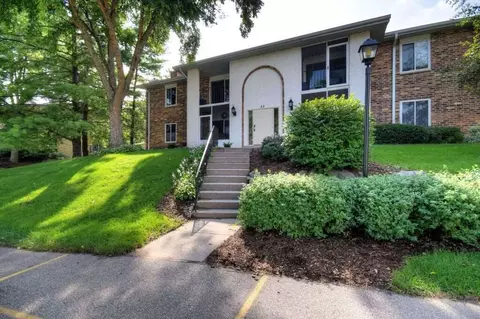 57 Golf Course Rd #E, Madison, WI 53704 photo 1