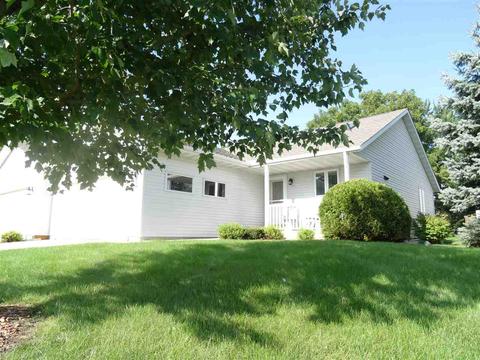 2426 Heather Ter, Beloit, WI 53511 photo 1