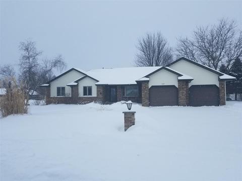 1624 E Williams Dr, Beloit, WI 53511 photo 1