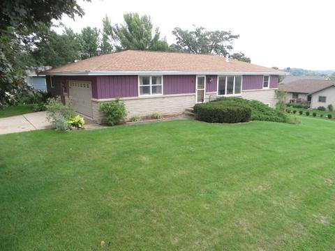 95 E Summit St, Markesan, WI 53946 photo 1