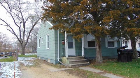 1864 Greenview Dr, Beloit, WI 53511 photo 1