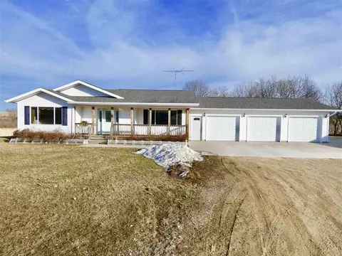 w1769 Rupnow Road, Fall River, WI 53932 photo 1
