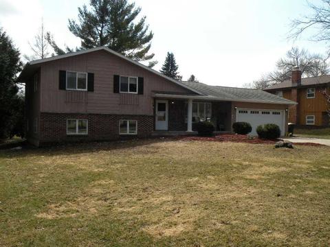 401 Murray Park Dr, Ripon, WI 54971 photo 1