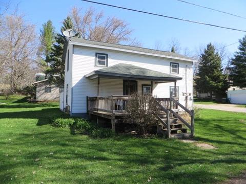 502 Kellogg St, Ripon, WI 54971 photo 1
