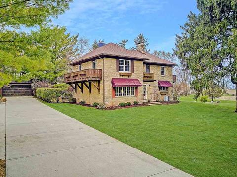 1615 Slinde Rd, Stoughton, WI 53589 photo 1