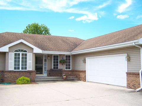 1600 E Williams Dr, Beloit, WI 53511 photo 1