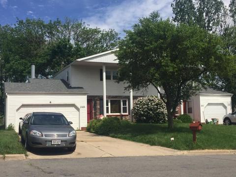 2109 Apache Dr, Fitchburg, WI 53711 photo 1