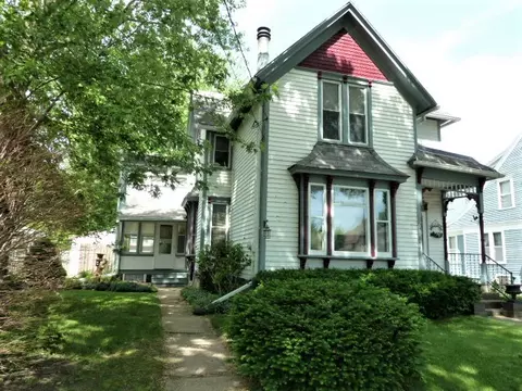644 8th St, Beloit, WI 53511 photo 1