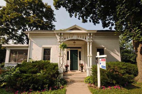 216 E Main St, Cambridge, WI 53523 photo 1