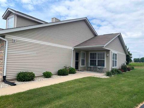 2641 Edgewood Dr, Beloit, WI 53511 photo 1