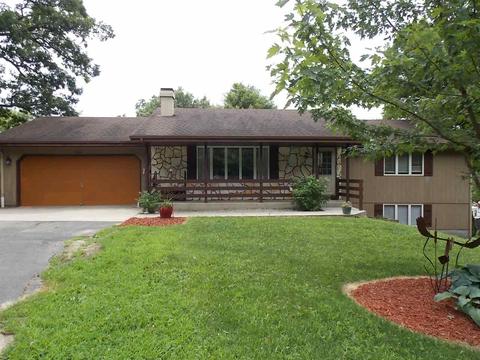 3524 E Blackhawk Dr, Milton, WI 53563 photo 1
